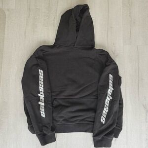 YEEZY CALABASAS HOODIE: Graphic Sleeves